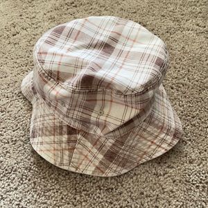 PacSun bucket hat